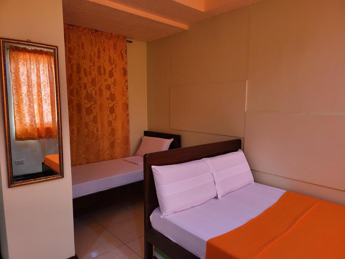 Rooms R Us - Voyagers Palace 公主港 外观 照片